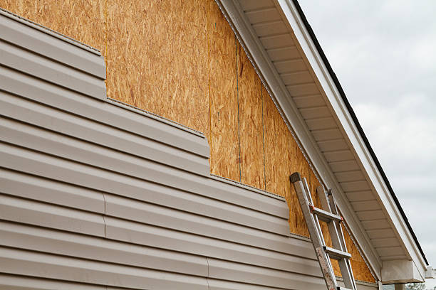 24/7 Emergency Storm Damage Siding Repair experts in Clarksboro, NJ